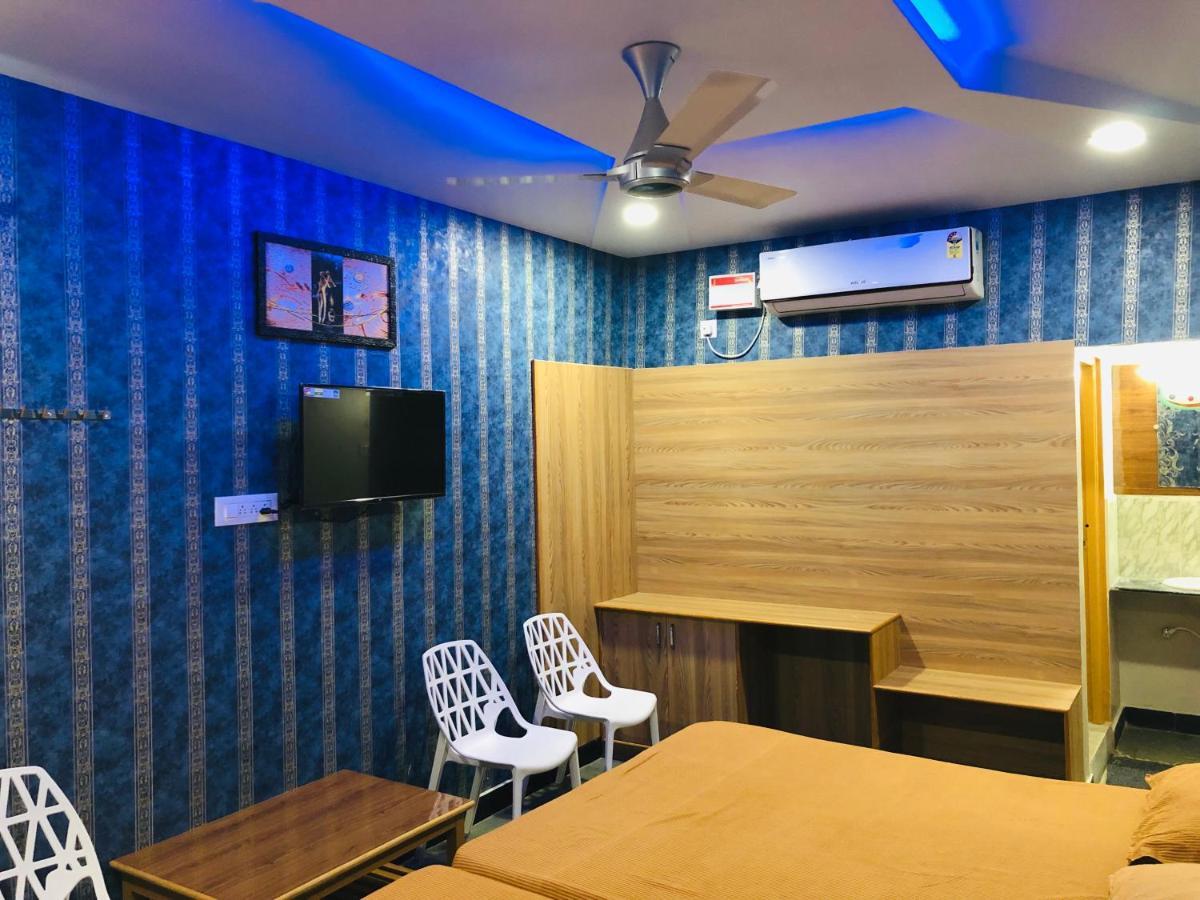 C M Hotel Dharmapuri Exterior photo