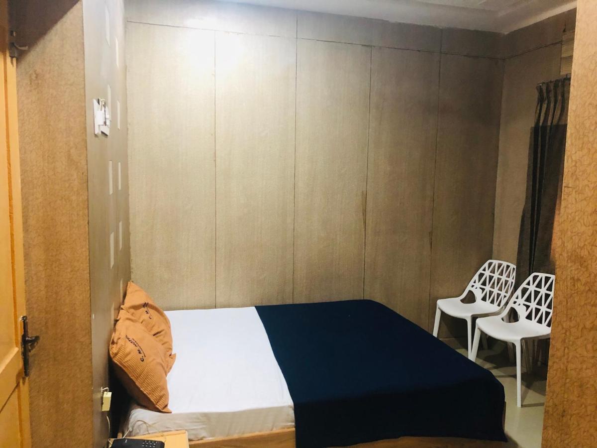 C M Hotel Dharmapuri Exterior photo